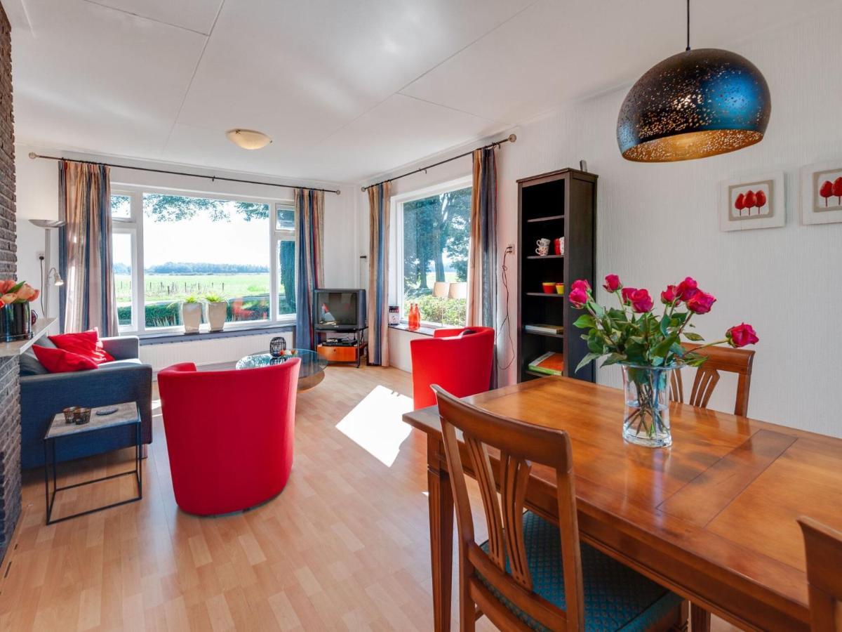 Cozy Vacation Home With A Private Garden Mantinge Eksteriør billede