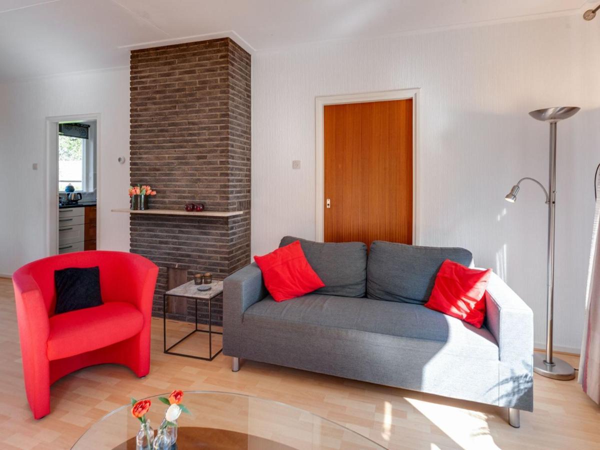 Cozy Vacation Home With A Private Garden Mantinge Eksteriør billede